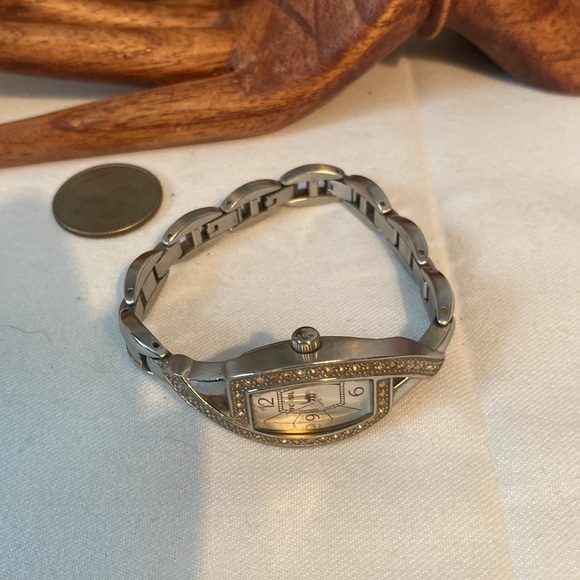 💕🦖Vintage Rhinestone Fossil Watch🦖💕 - Picture 6 of 8